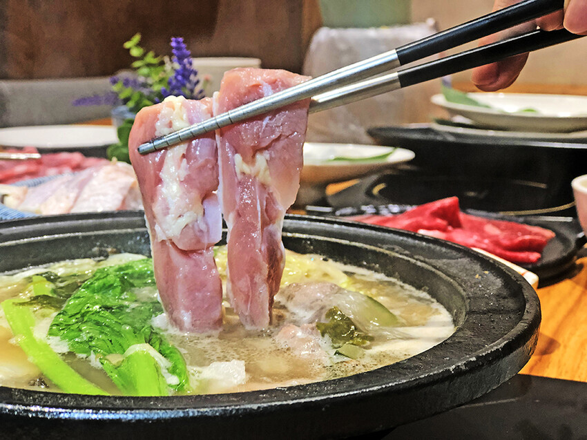 林口宵夜推薦,林口宵夜餐廳,肉多多火鍋新品牌,台人玩鍋,王品台式火鍋,王品尬鍋,林口台菜料理,台式火鍋,林口交流道美食,肉多多吃到飽