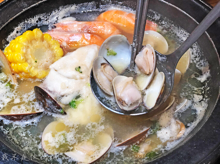 林口平價火鍋,林口麻辣鍋,林口聚餐火鍋,林口看電影,林口小火鍋,林口文化三路火鍋,林口吃到飽火鍋,林口火鍋壽星,林口火鍋新開幕,鑊氣十足