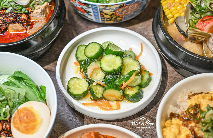 台中南屯萬和宮美食，超愛油潑辣子麵、麻辣油條，不吃辣的推薦柚香雞湯麵 -妮妮布魯