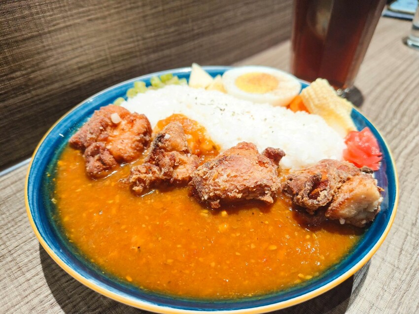 三重著名的香料咖哩搬遷新址，富有層次感的香料咖哩~