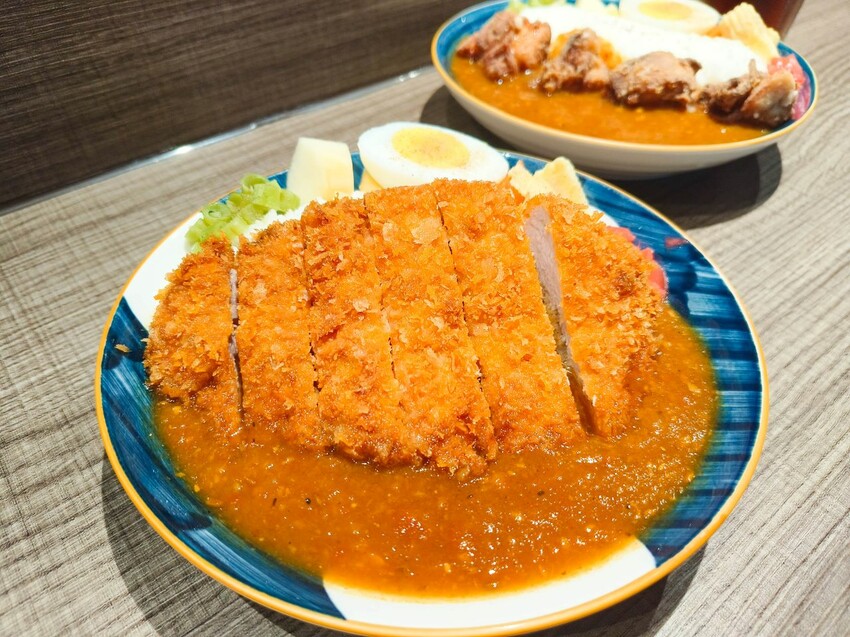 三重著名的香料咖哩搬遷新址，富有層次感的香料咖哩~