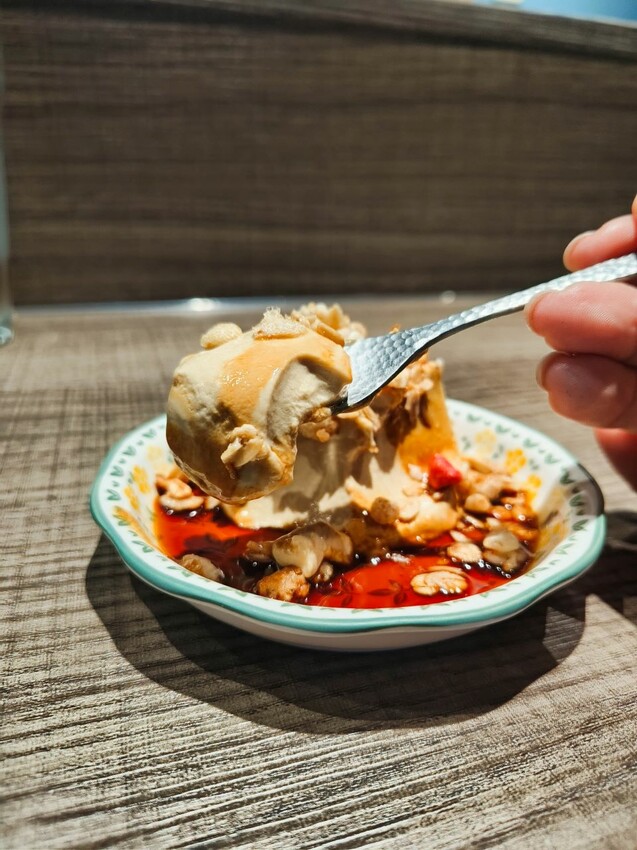 三重著名的香料咖哩搬遷新址，富有層次感的香料咖哩~
