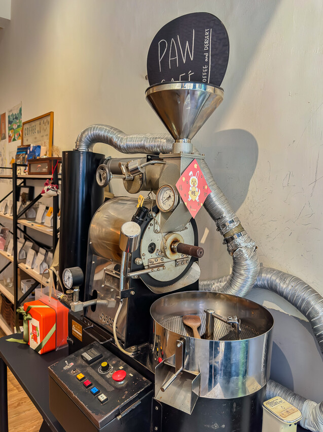 屏東縣屏東市屏東美食 – Paw Cafe x 自家烘焙咖啡豆 | 甜點美味變化多