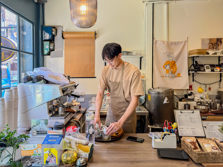 屏東縣屏東市屏東美食 – Paw Cafe x 自家烘焙咖啡豆 | 甜點美味變化多