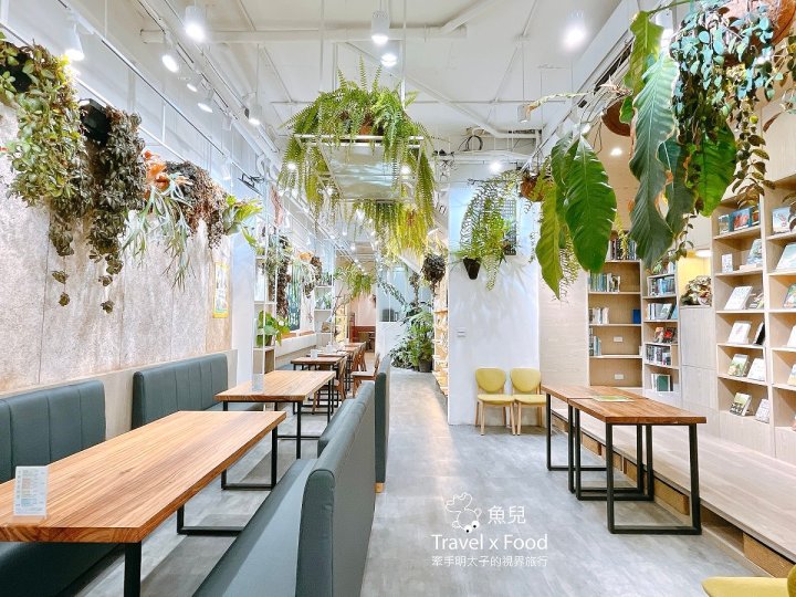 綠色植栽滿載，都市森林系的美食饗宴 ─ Vittaria Café 書帶蕨 - 魚兒 x 牽手明太子的「視」界旅行