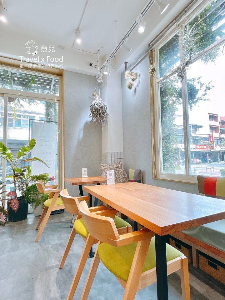 綠色植栽滿載，都市森林系的美食饗宴 ─ Vittaria Café 書帶蕨 - 魚兒 x 牽手明太子的「視」界旅行