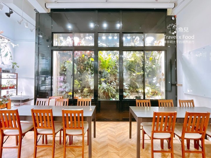 綠色植栽滿載，都市森林系的美食饗宴 ─ Vittaria Café 書帶蕨 - 魚兒 x 牽手明太子的「視」界旅行