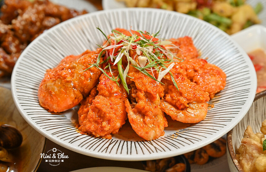 台中活蝦料理，整艘大船開進餐廳超浮誇，有包廂、好停車、近中清交流道 -妮妮布魯