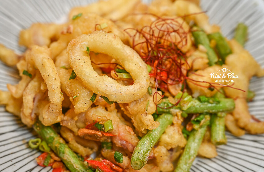 台中活蝦料理，整艘大船開進餐廳超浮誇，有包廂、好停車、近中清交流道 -妮妮布魯