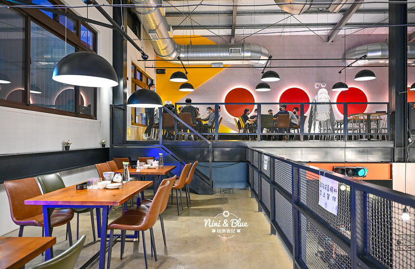 台中活蝦料理，整艘大船開進餐廳超浮誇，有包廂、好停車、近中清交流道 -妮妮布魯