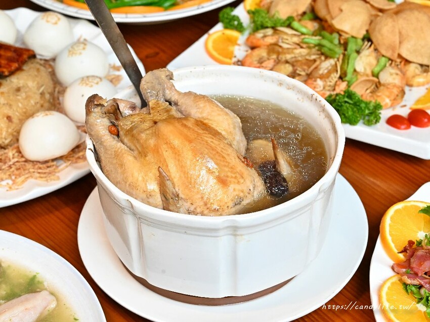 鴻龍宴|2025台中母親節桌菜推薦,早鳥優惠最低8折起,加碼贈紹興醉白蝦乙份 - 糖糖's 享食生活