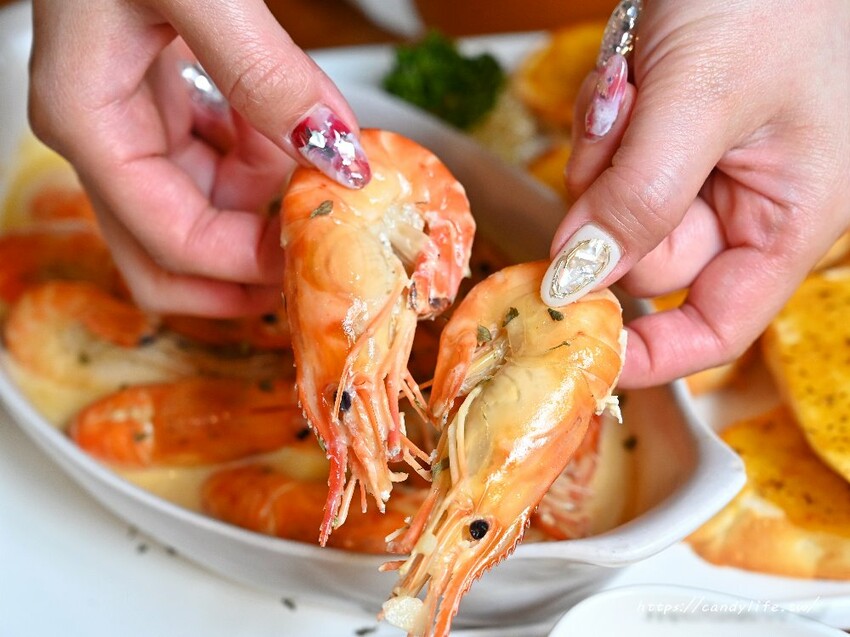 鴻龍宴|2025台中母親節桌菜推薦,早鳥優惠最低8折起,加碼贈紹興醉白蝦乙份 - 糖糖's 享食生活