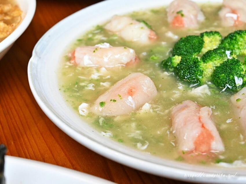 鴻龍宴|2025台中母親節桌菜推薦,早鳥優惠最低8折起,加碼贈紹興醉白蝦乙份 - 糖糖's 享食生活