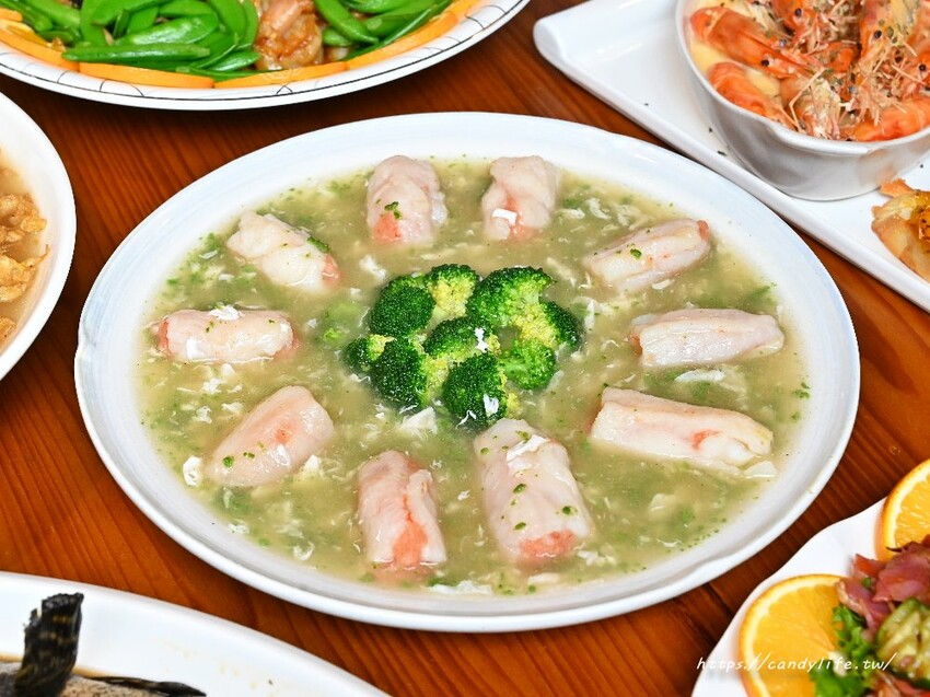 鴻龍宴|2025台中母親節桌菜推薦,早鳥優惠最低8折起,加碼贈紹興醉白蝦乙份 - 糖糖's 享食生活