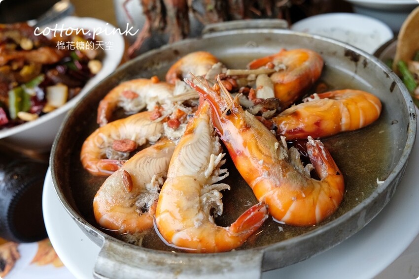台中全蝦料理這裡吃！鴻龍宴超過十種口味全蝦餐超過癮 - 棉花糖的天空