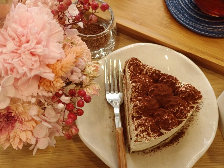 【永和】巷弄咖啡推薦。夏班納咖啡。推印度海洋香氣豆+提拉米蘇環境舒服宜人