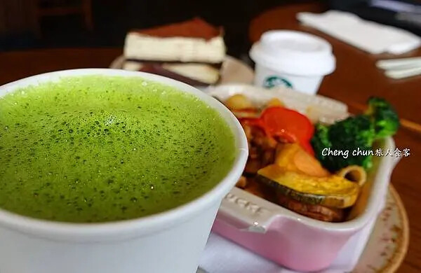 台北市陽明山【星巴克 草山門市】美國鄉村小鎮風