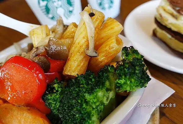 台北市陽明山【星巴克 草山門市】美國鄉村小鎮風