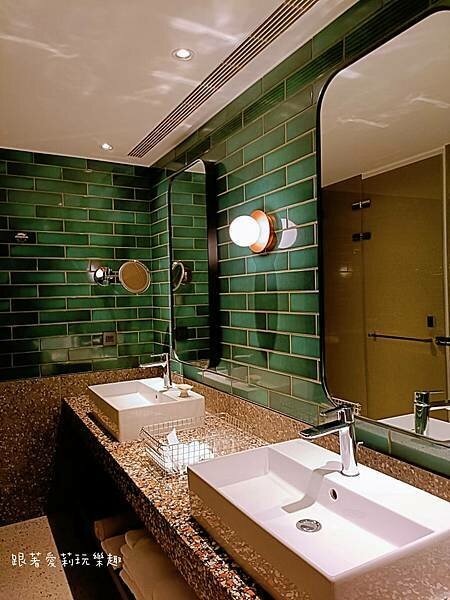 /tmp/php6Q8lwf /tmp/php6Q8lwf