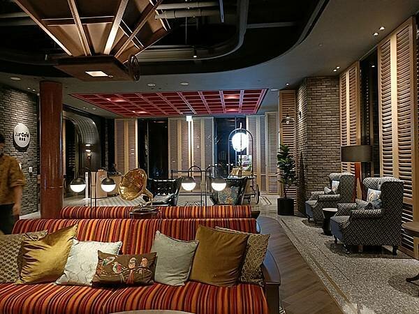 /tmp/phpF95o3v /tmp/phpF95o3v