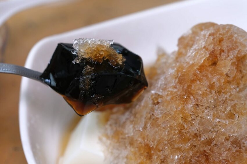 守夏留晴豆花城|善化二十年老字號甜品店!40元黑糖剉冰任選5種配料!善化豆花推薦、南科豆花推薦、南科甜點推薦、南科冰品推薦、善化冰品推薦、善化剉冰推薦 - 佛系旅遊筆記