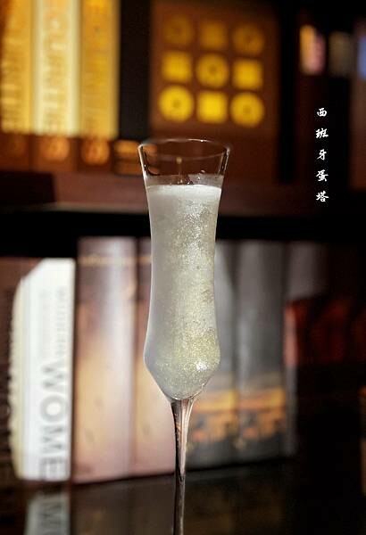 BinB書䏱 Bar in Book｜新埔民生捷運站出站一分