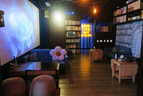 BinB書䏱 Bar in Book｜新埔民生捷運站出站一分