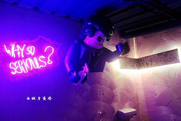 BinB書䏱 Bar in Book｜新埔民生捷運站出站一分