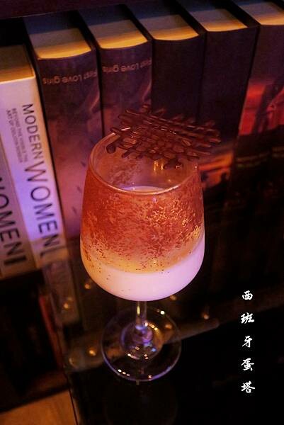 BinB書䏱 Bar in Book｜新埔民生捷運站出站一分