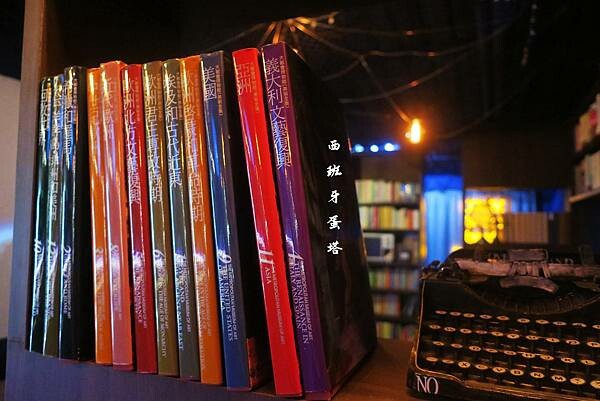 BinB書䏱 Bar in Book｜新埔民生捷運站出站一分