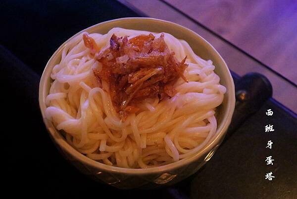 BinB書䏱 Bar in Book｜新埔民生捷運站出站一分