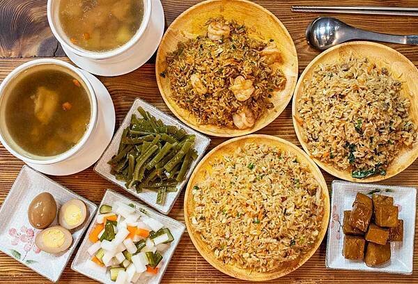 【板橋酒吧】書䏱 Bar in Book-全台第一家裡面有書的酒吧店