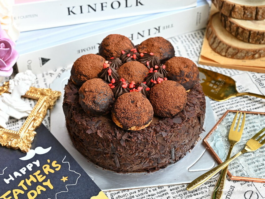 旅禾泡芙之家｜台中人氣麵包店2023父親節蛋糕開賣，五種口味任你選，8/6前預購享獨家限量好禮～