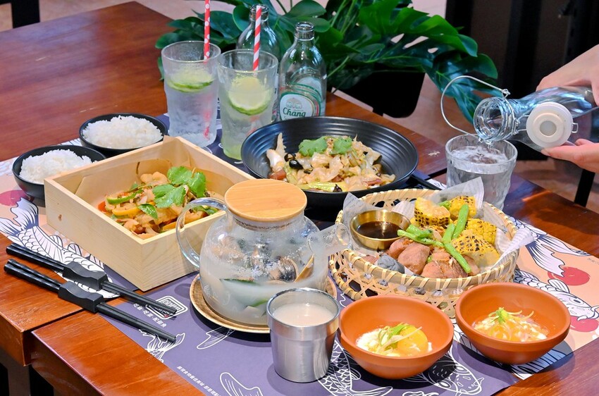 台中預約私廚餐廳 中式結合南洋創意風味超下飯 超濃蛤蠣湯必點|南門礄下飯菜