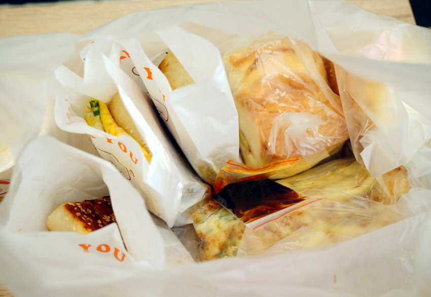 【桃園八德】永福西街中式早餐．胡椒餅、烤饅頭、蛋餅都好吃的巷弄美食!