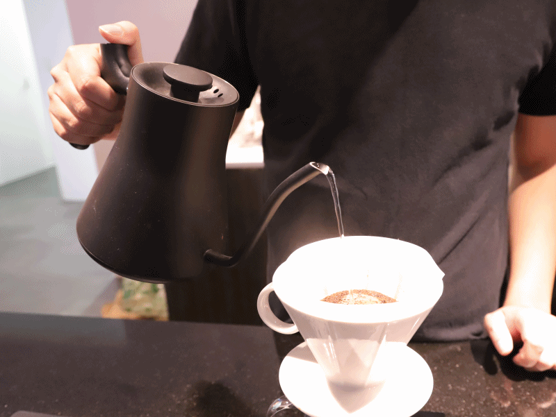 DYC.COFFEE打咖啡實驗室 量身客製科技化烘培 & 書香 X 咖啡香一起感受