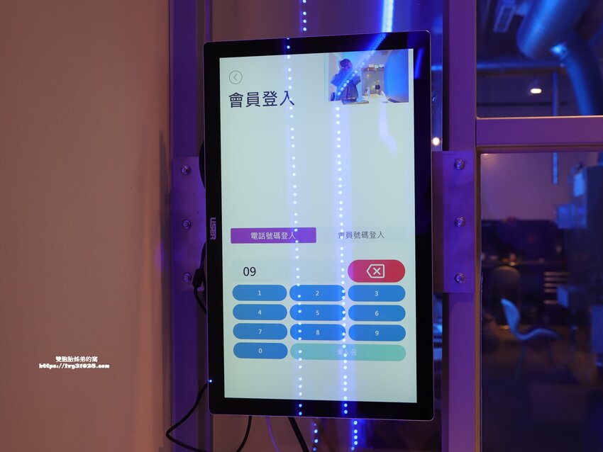 DYC.COFFEE打咖啡實驗室 量身客製科技化烘培 & 書香 X 咖啡香一起感受