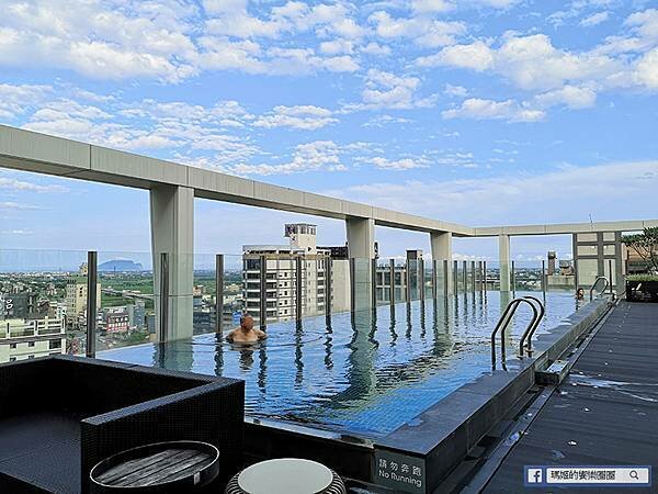 宜蘭溫泉飯店推薦【礁溪晶泉丰旅】無邊際游泳池和大眾泡湯水療池/宜蘭小旅行住宿推薦