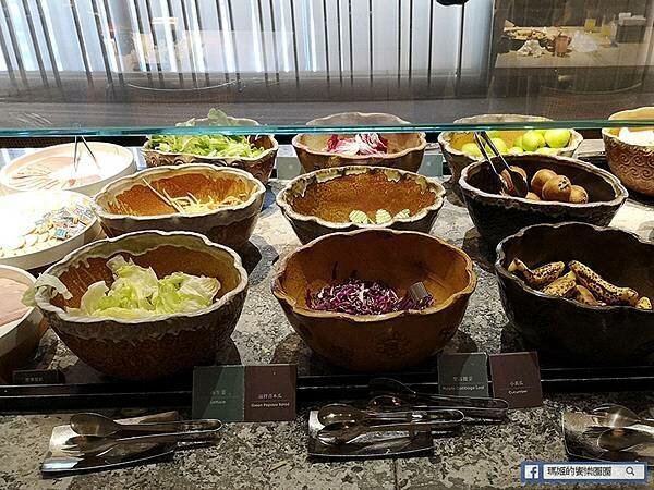 宜蘭溫泉飯店推薦【礁溪晶泉丰旅】無邊際游泳池和大眾泡湯水療池/宜蘭小旅行住宿推薦