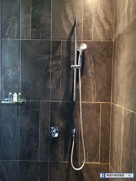 宜蘭溫泉飯店推薦【礁溪晶泉丰旅】無邊際游泳池和大眾泡湯水療池/宜蘭小旅行住宿推薦