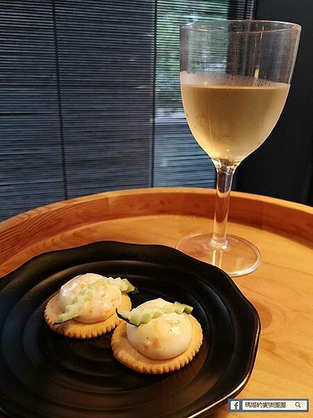 宜蘭溫泉飯店推薦【礁溪晶泉丰旅】無邊際游泳池和大眾泡湯水療池/宜蘭小旅行住宿推薦