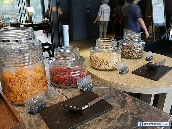 宜蘭溫泉飯店推薦【礁溪晶泉丰旅】無邊際游泳池和大眾泡湯水療池/宜蘭小旅行住宿推薦