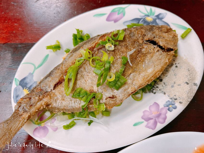 板橋 消夜-中山路香菇肉粥-鹹粥、炸物、滷肉飯、紅燒肉-附菜單