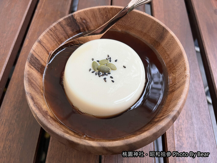 【桃園】「井上豆花.全臺唯一的神社豆花(寒天豆花/紅豆湯/限量供應/昭和拾參/神社市集/忠烈祠暨神社文創園區內) 」