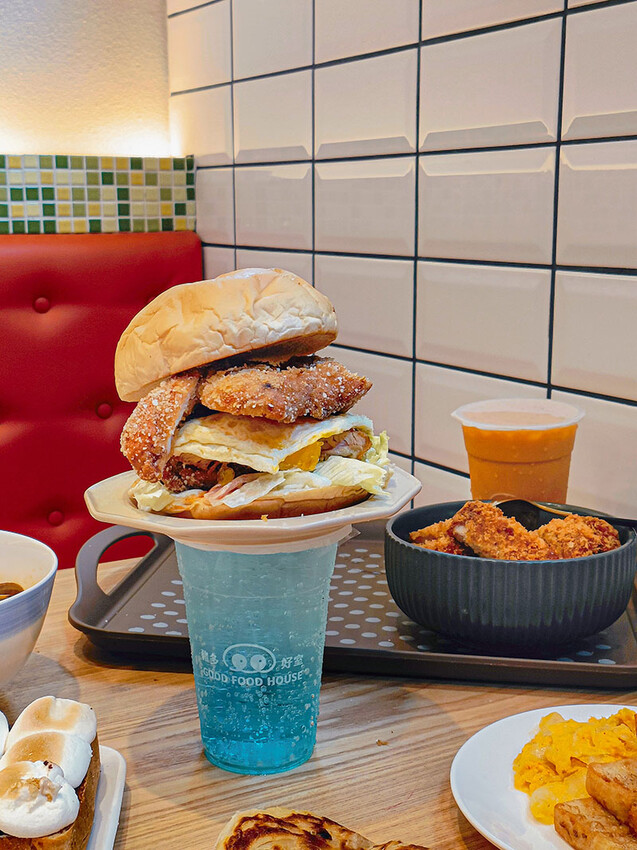 豬多好室深夜早午餐 清大店 | 凌晨一點吃大雞排蛋漢堡、滷肉飯、麻辣烏龍麵,還有QQ球、炸湯圓、黃金泡菜蘿蔔糕小點心