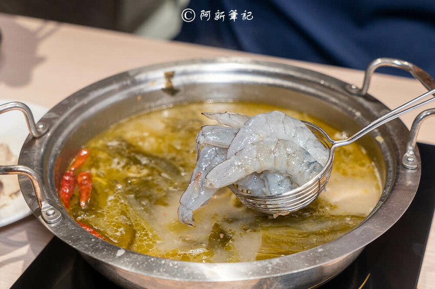 台中市西區肉多多火鍋 | 台中鍋物吃這間！連續3年網路聲量好感度第1名，最低349元起還有自助吧吃到飽～