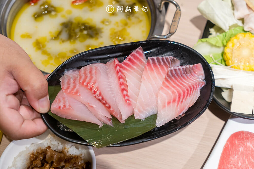 台中市西區肉多多火鍋 | 台中鍋物吃這間！連續3年網路聲量好感度第1名，最低349元起還有自助吧吃到飽～