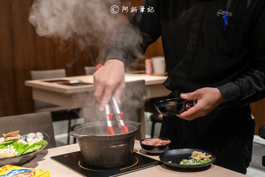 台中市西區肉多多火鍋 | 台中鍋物吃這間！連續3年網路聲量好感度第1名，最低349元起還有自助吧吃到飽～