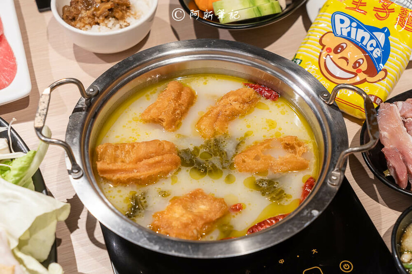 台中市西區肉多多火鍋 | 台中鍋物吃這間！連續3年網路聲量好感度第1名，最低349元起還有自助吧吃到飽～