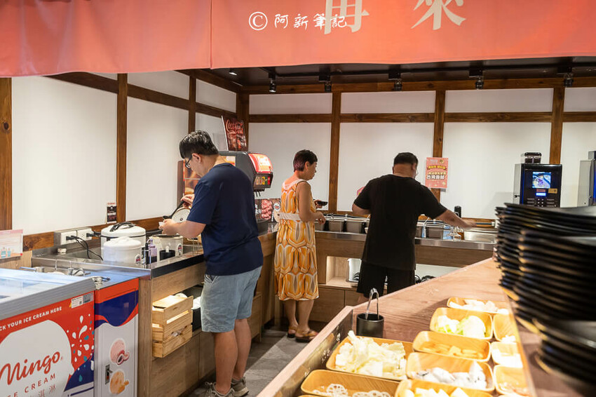 台中市西區肉多多火鍋 | 台中鍋物吃這間！連續3年網路聲量好感度第1名，最低349元起還有自助吧吃到飽～